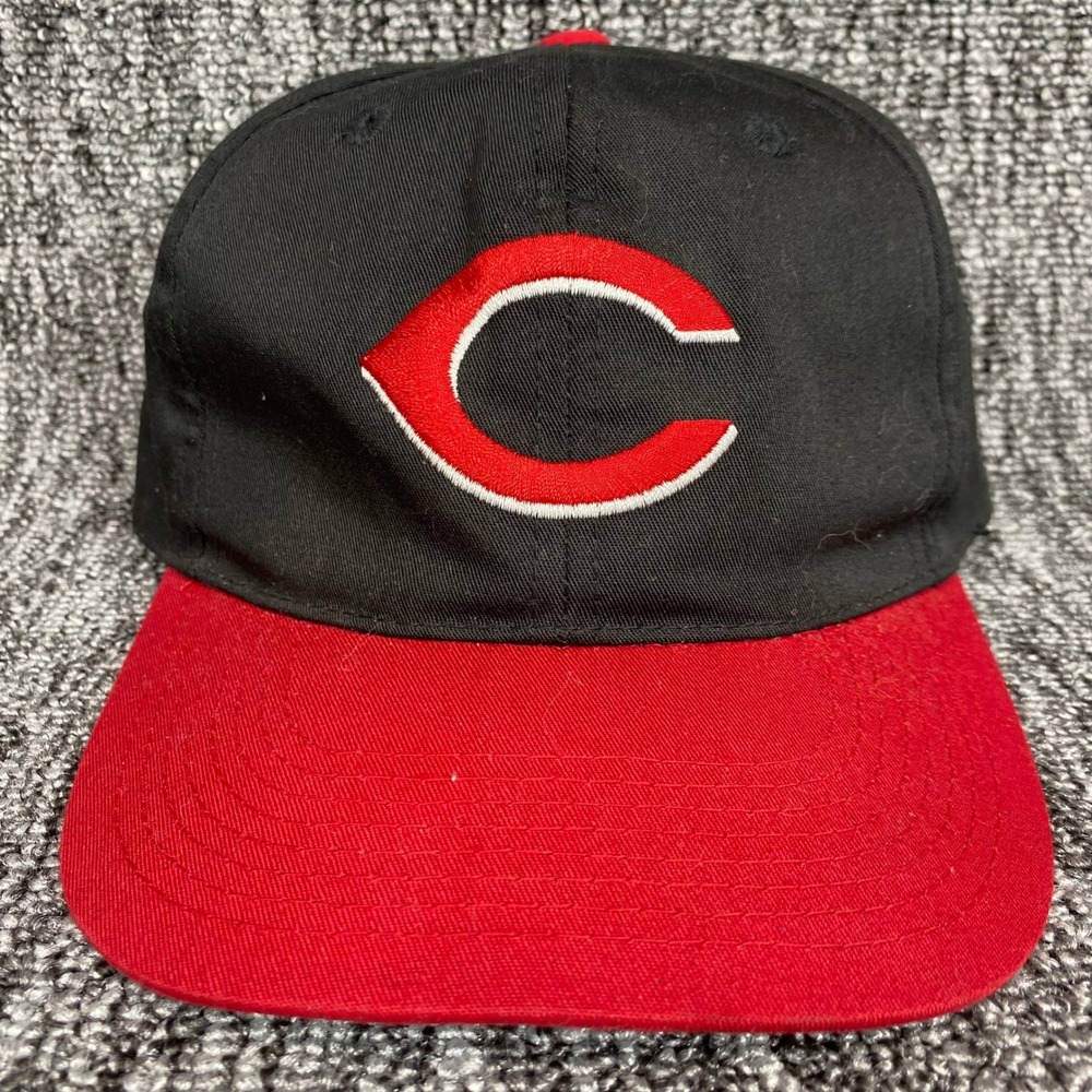 VTG Cincinnati Reds MLB Snapback Hat Outdoor Cap Co Two Tone Black Red Baseball
